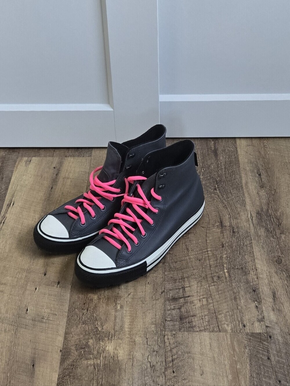 Converse Grey And Pink High Top Mens Sneakers. No Size Tag. Pics Of Measurements